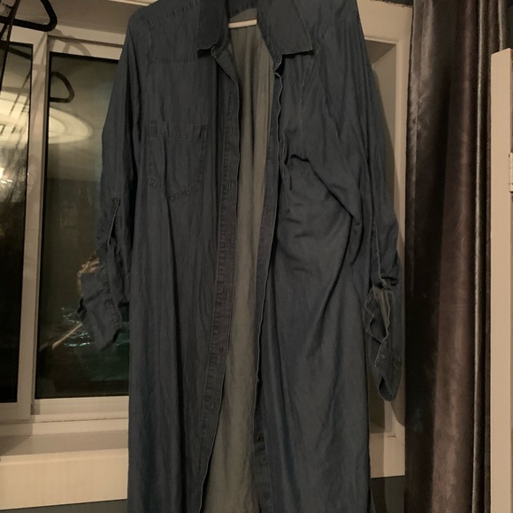 Top - Picture 3 of 8